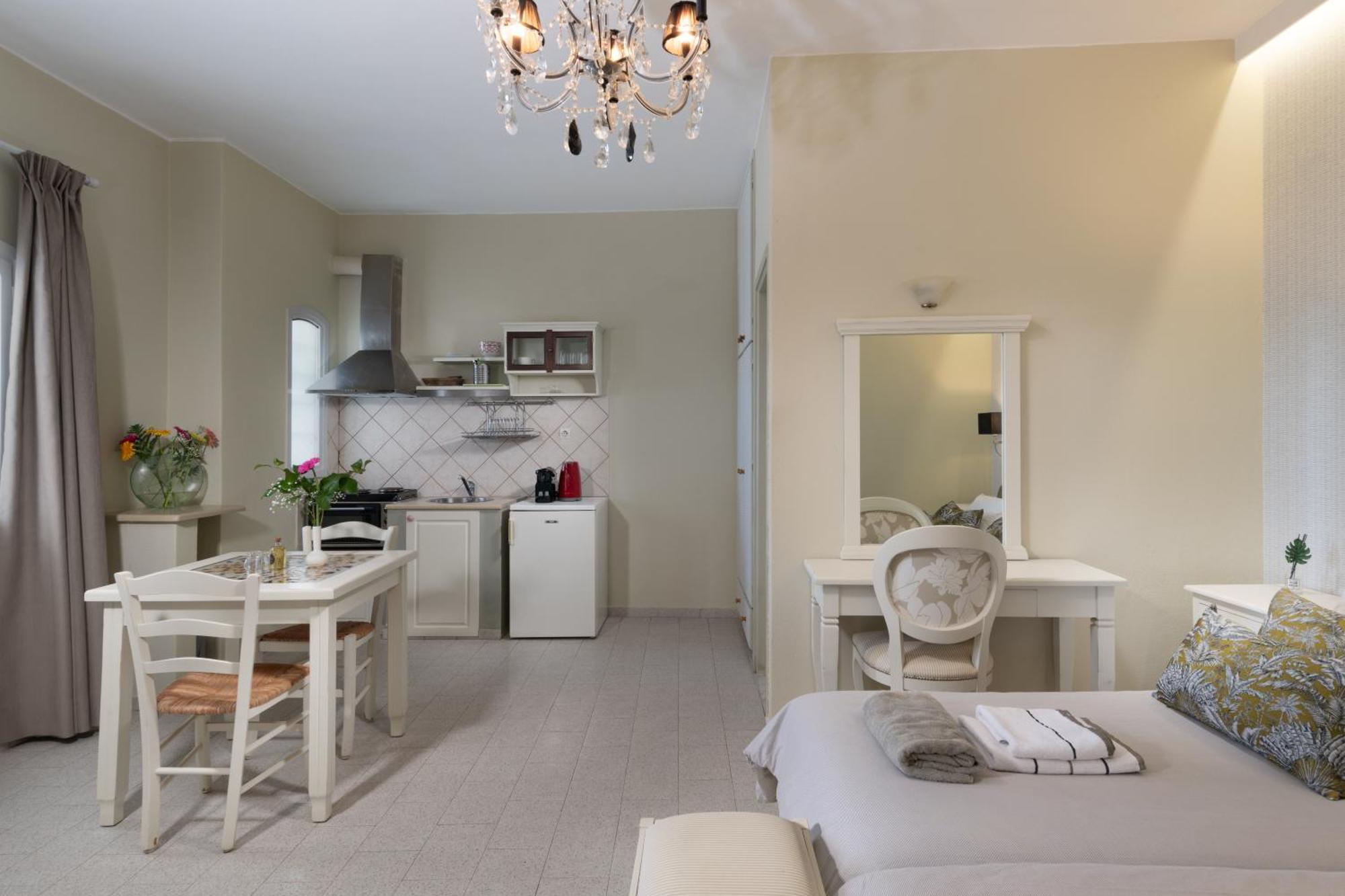 Adrakos Apartments (Adults Only) 伊罗达 外观 照片