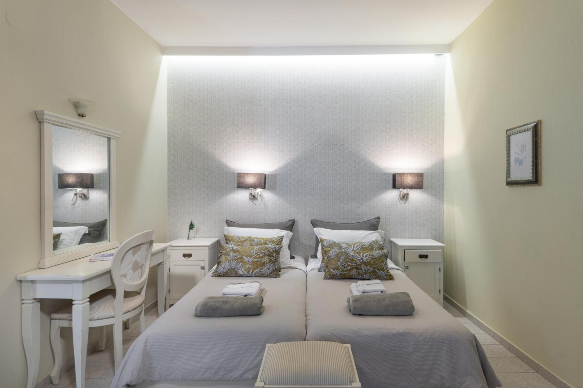 Adrakos Apartments (Adults Only) 伊罗达 外观 照片