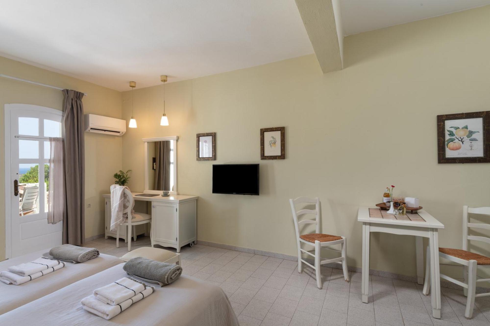 Adrakos Apartments (Adults Only) 伊罗达 外观 照片